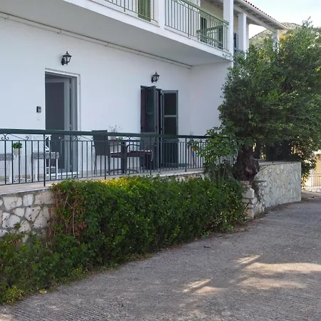 Evo's Sea View Apartamento Glyfa